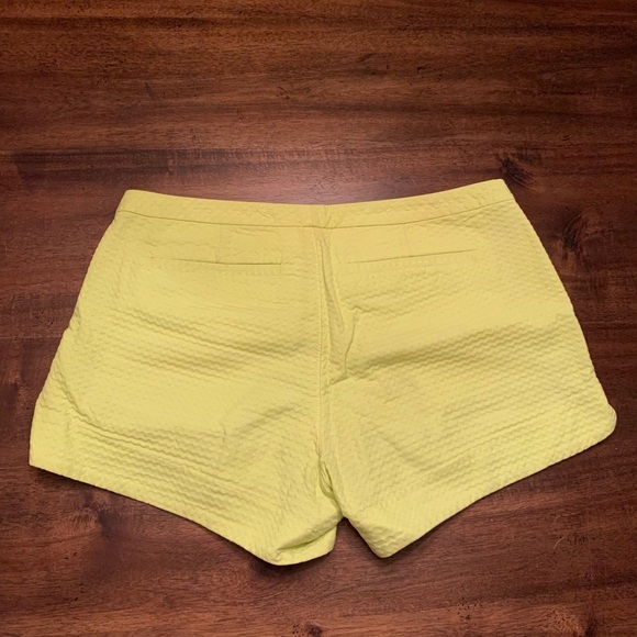 Lily Pulitzer Shorts Yellow/Green Women’s 0 100% Cotton - Picture 4 of 4